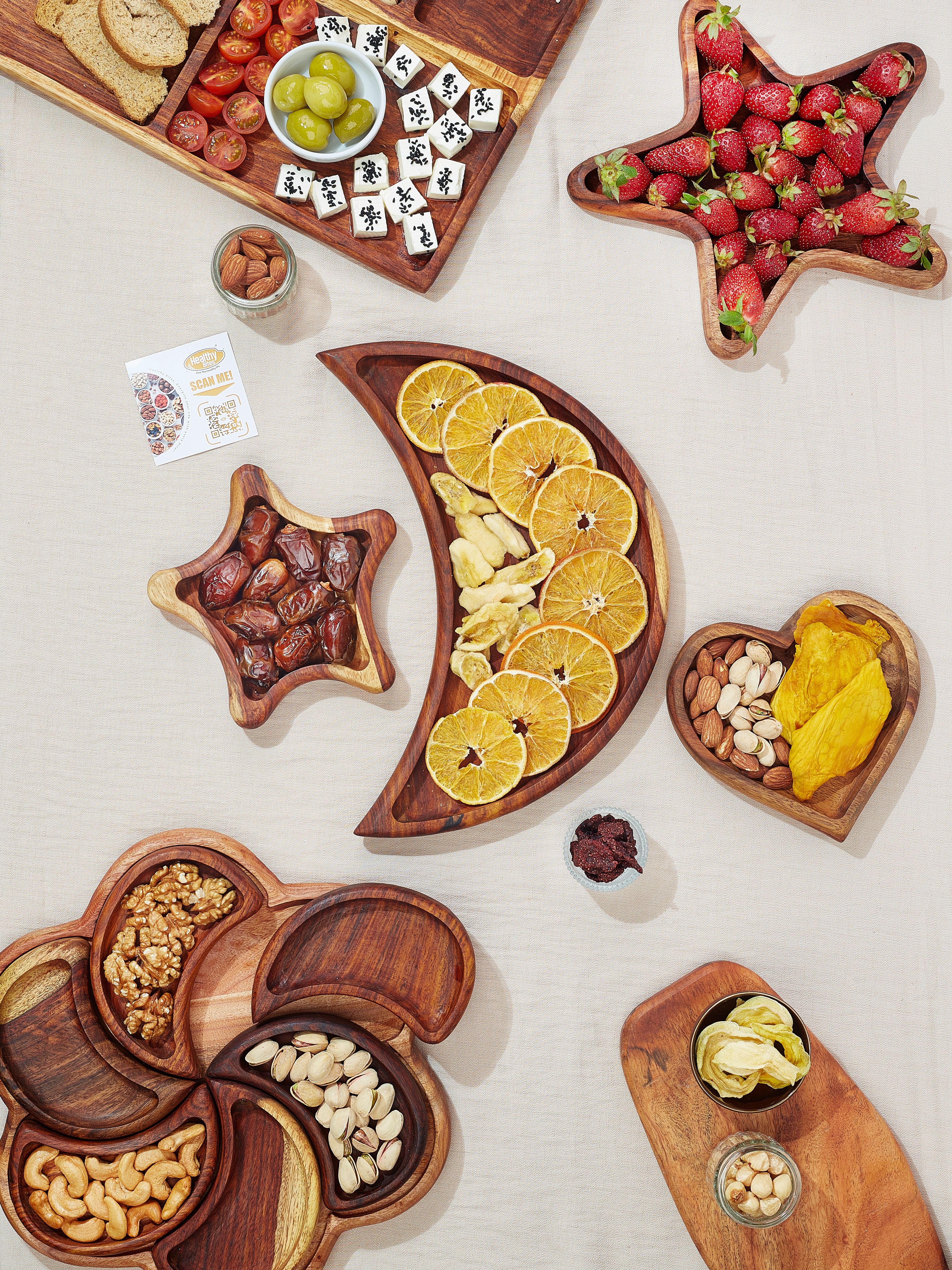 Natural wooden tableware